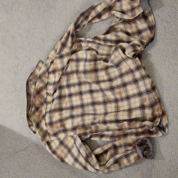 Men's Guess Button Down Shirt. Size Medium. EUC - Picture 4 of 4